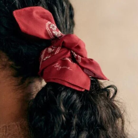 NWT Sezane Gaston Le Foulard Pour La Vie Scarf (Terracotta) - Picture 3 of 5